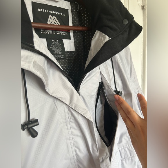 Misty Mountain Waterproof Windbreaker - Picture 5 of 15